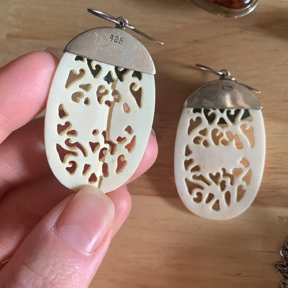 925s Butterfly Garnet Earrings 🧿 🕊️ - Picture 5 of 6